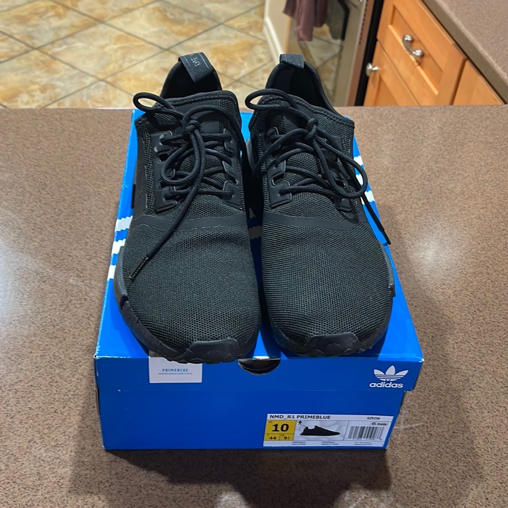 Adidas NMD R1 primeblue size 10 shoes